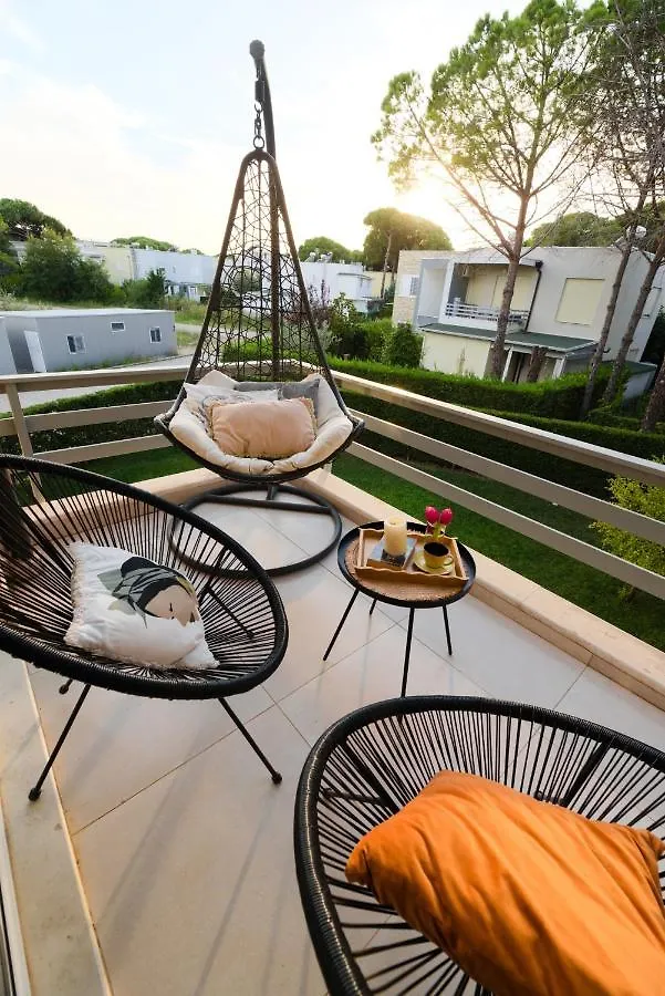 Casa Lura At Gjiri I Lalzit, San Pietro Beach Durres Apartment