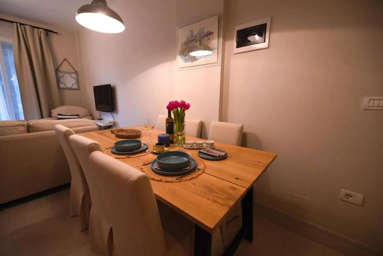 Casa Lura At Gjiri I Lalzit, San Pietro Beach Durres Apartment